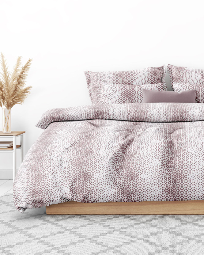 Saténové posteľné obliečky Deluxe - fialové polygóny