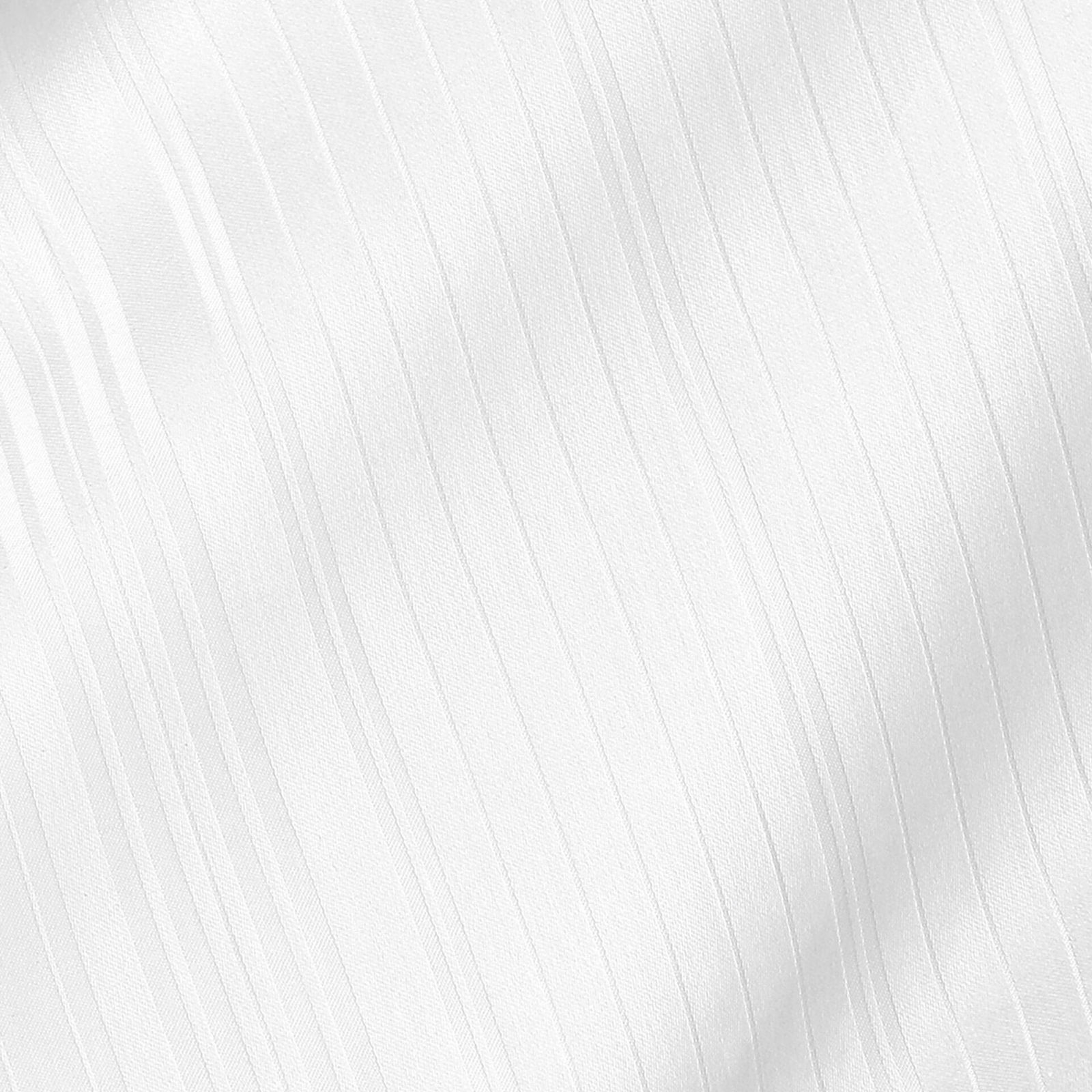 Damaškové posteľné obliečky so saténovým vzhľadom Deluxe - drobné biele prúžky
